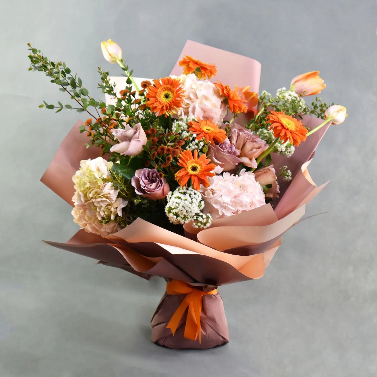 Amber Awe – A Stunning Floral Delight
