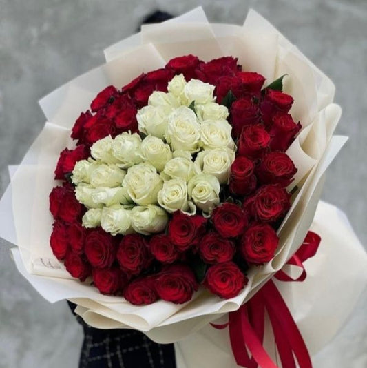 Red & White Roses Bouquet